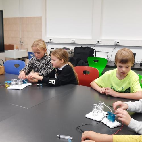 Besuch im MINT Lab