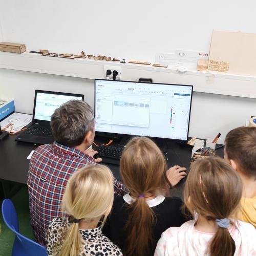 Besuch im MINT Lab