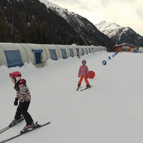 Kinder beim Schitag 2025