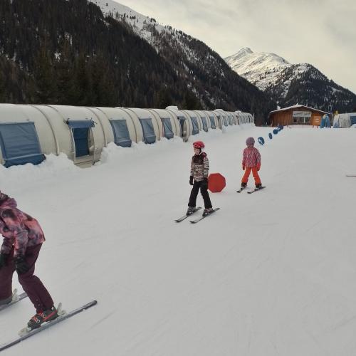 Kinder beim Schitag 2025