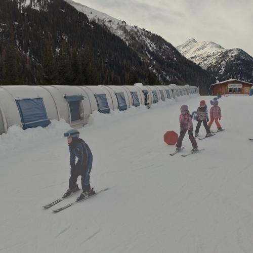 Kinder beim Schitag 2025