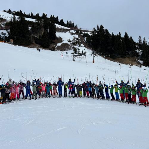 Kinder beim Schitag 2025