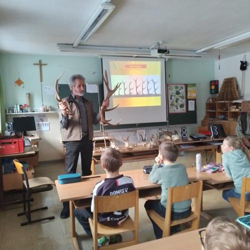 Jäger in der Schule