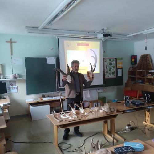 Jäger in der Schule