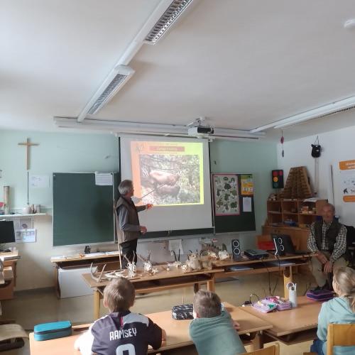 Jäger in der Schule