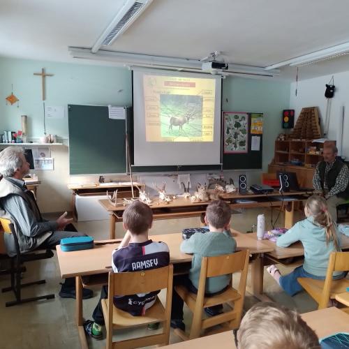 Jäger in der Schule