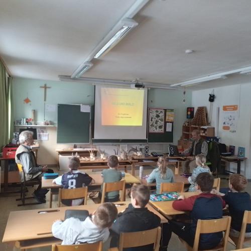 Jäger in der Schule