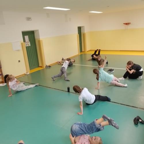 Kinder bei der Veranstaltung Breakdance