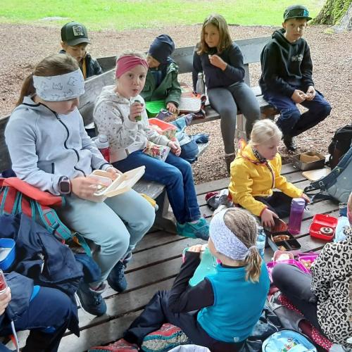 Kinder beim Wandertag Herbst 2025