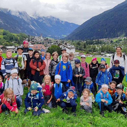 Kinder beim Wandertag Herbst 2025