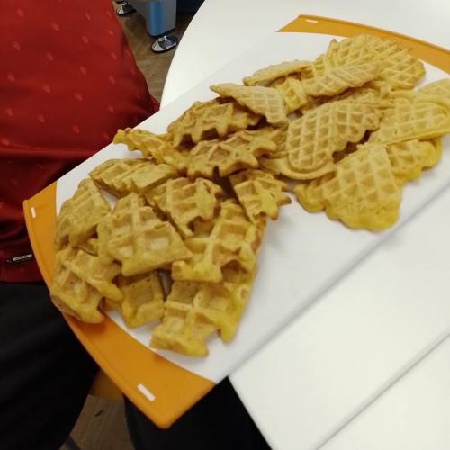 Kinder bereiten Gesunde Jause zu