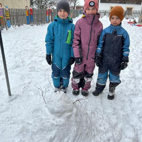 Spiel und Spaß im Schnee