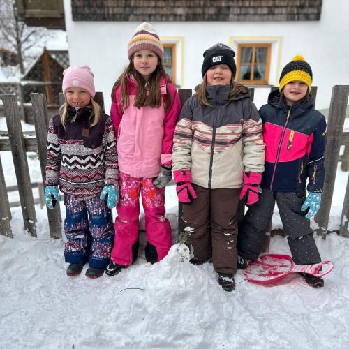 Spiel und Spaß im Schnee