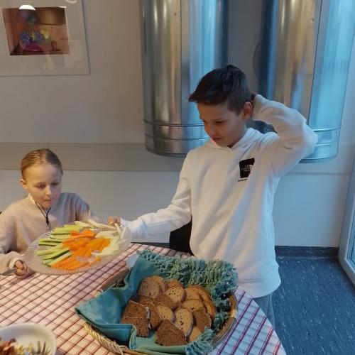 Beim Tag der offenen Tür an der MS St. Anton