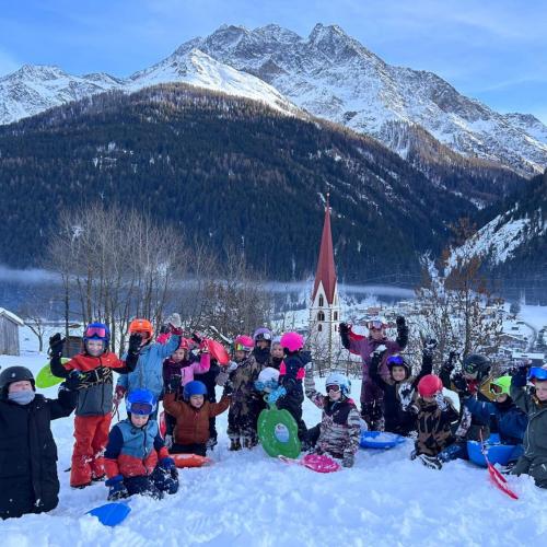 Spiel und Spaß im Schnee