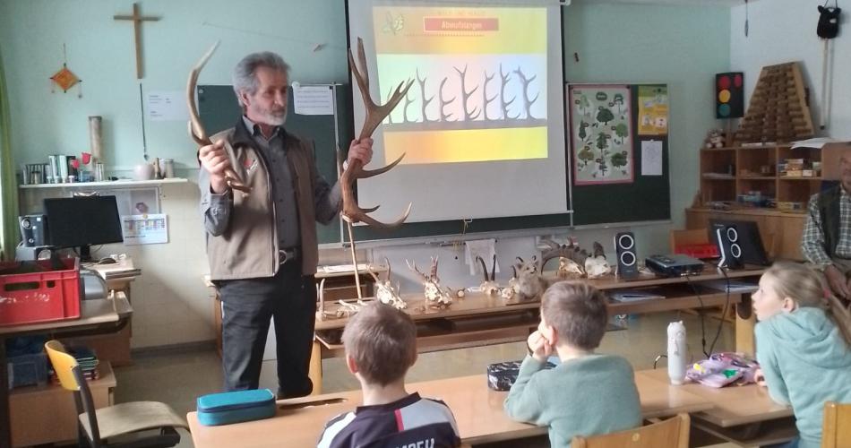 Jäger in der Schule