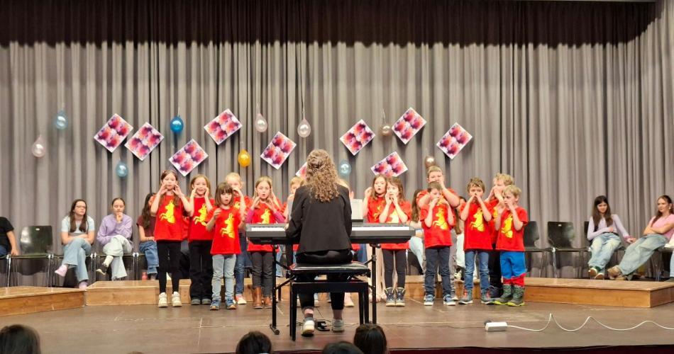 Kinder beim Fest der Stimmen 2026